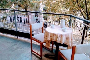 Piso en venta en Barcelona con terraza en Sant Antoni, calle Vilamari.